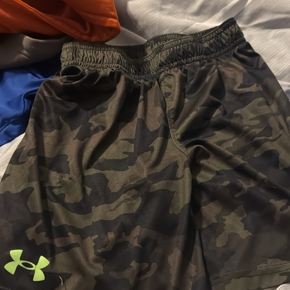 Under Armour Green Camouflage Shorts